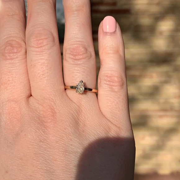 Pear Cut Tiffany Style Natural Diamond Solitaire Engagement Ring .40 carat 💎 - Picture 2 of 5